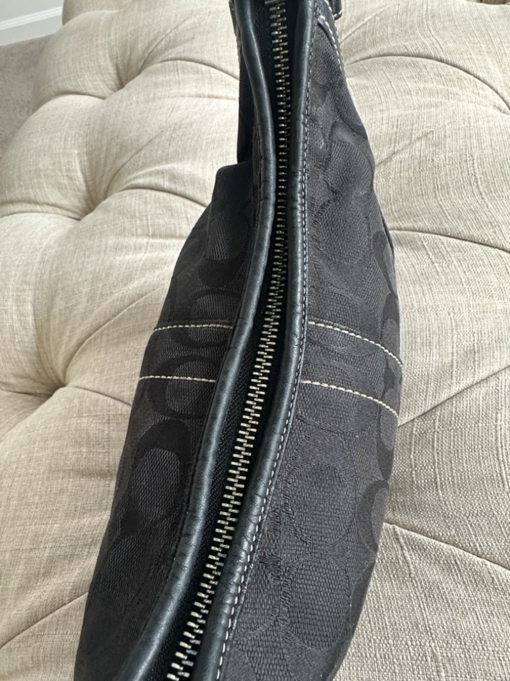 Coach Black Signature Canvas Shoulder Hobo with Leather-Link Strap - Picture 11 of 13